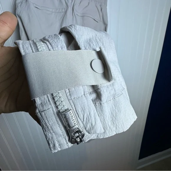 Athleta Women’s Trekkie Belted Pant Birch Grey Sz 6 - Picture 14 of 16